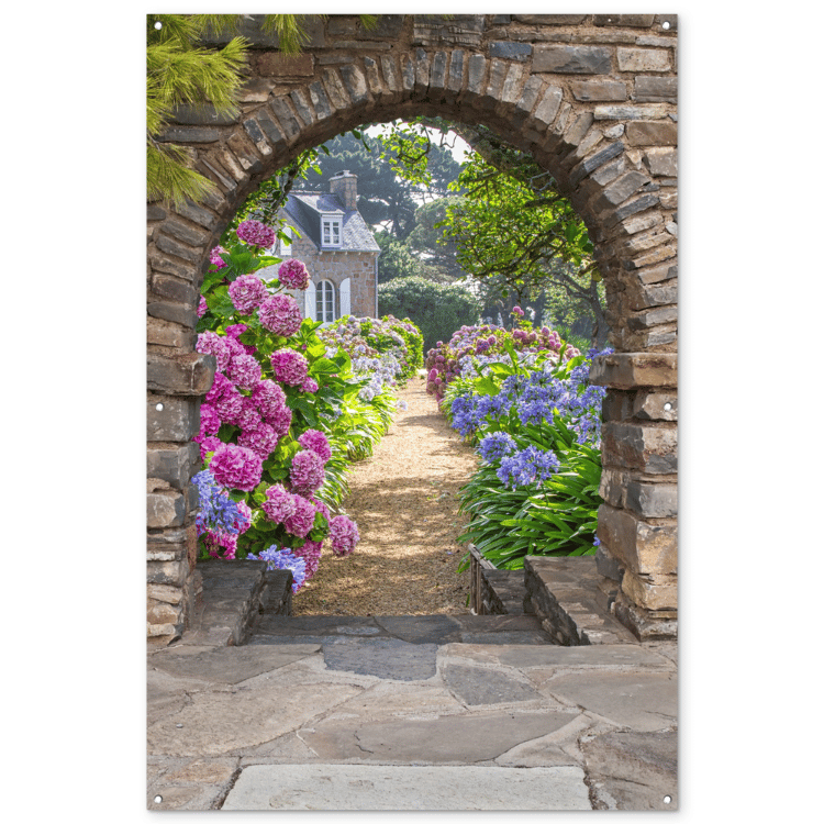 Hortensia doorkijk stenen poortje